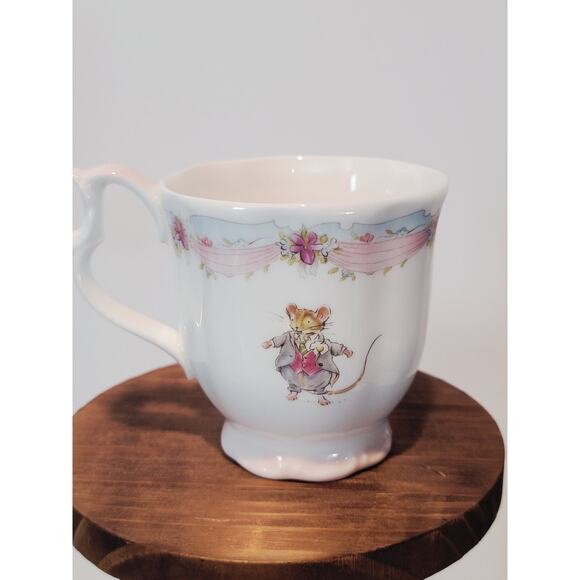 Royal Doulton Brambly Hedge The WEDDING Tea Cup Only 1983 Jill Barklem Box - Picture 6 of 13